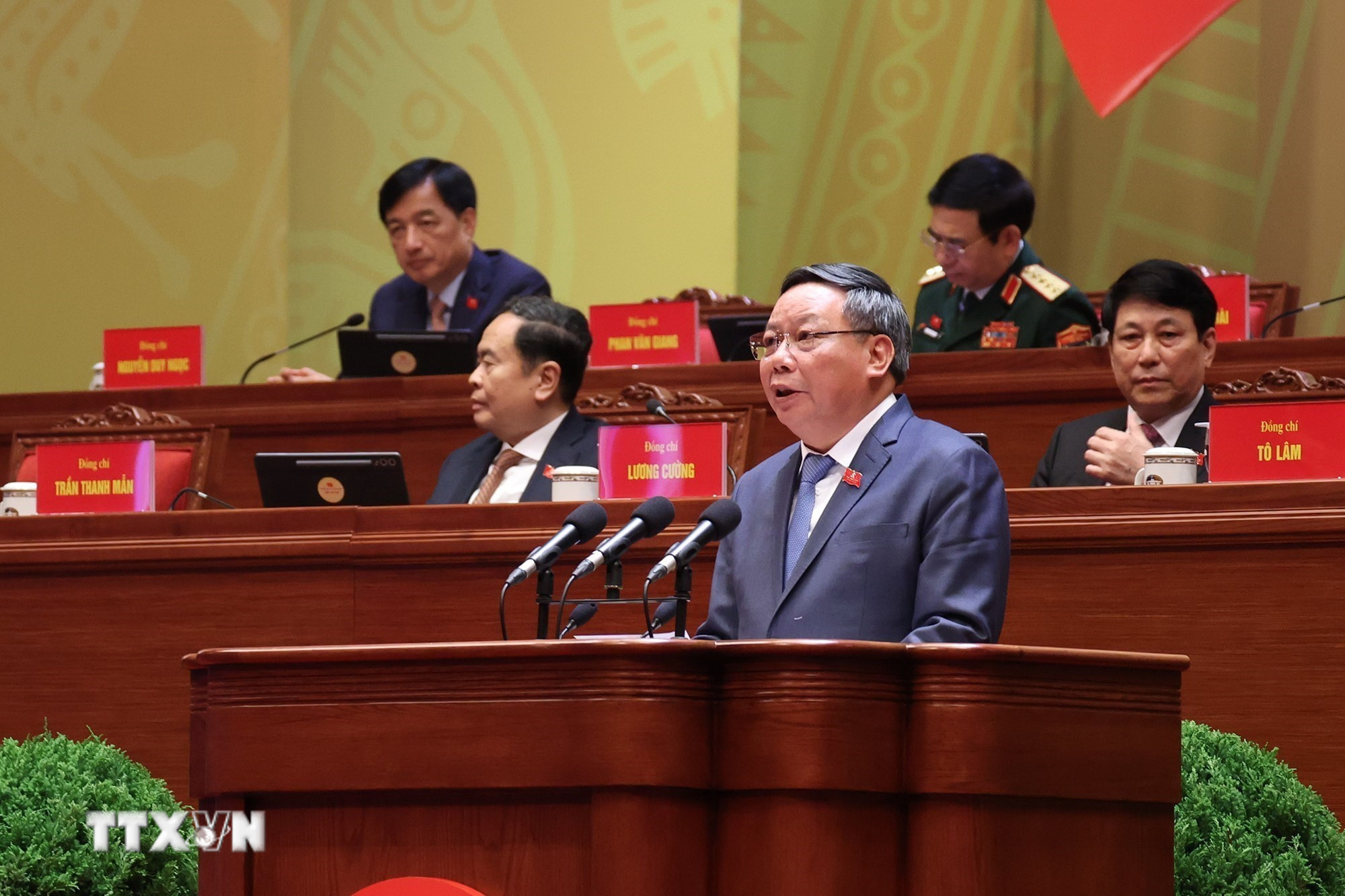 dai-hoi-dang-xiv-phien-thao-luan-tai-hoi-truong-ve-cac-van-kien-dai-hoi-32-3689