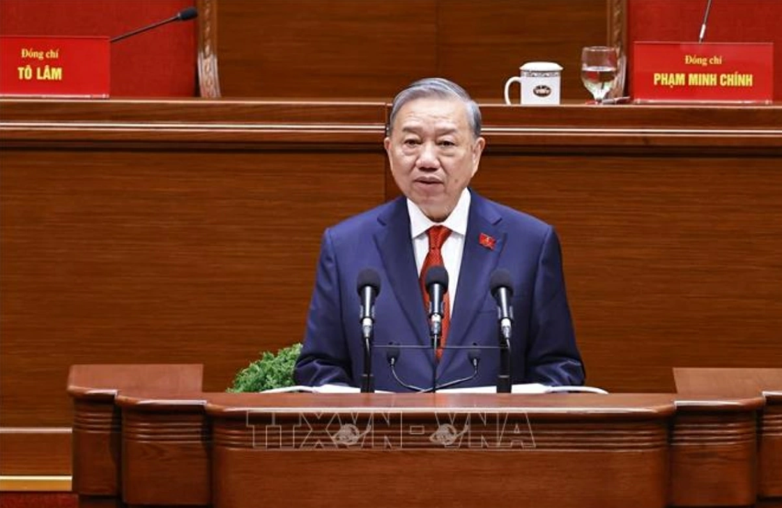 Vững bước dưới cờ Đảng