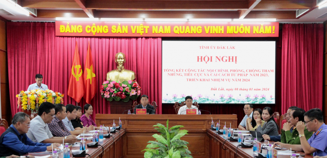 Đẩy nhanh tiến độ điều tra, truy tố, xét xử, thi hành án các vụ án tham nhũng, kinh tế, chức vụ