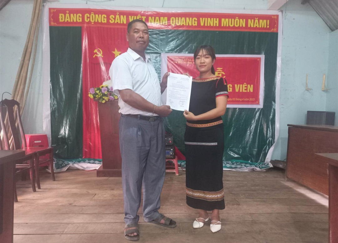 1_h_koen_rcam_1996_cb_buon_khanh_cu_pui_dt_mnong_20231013061930
