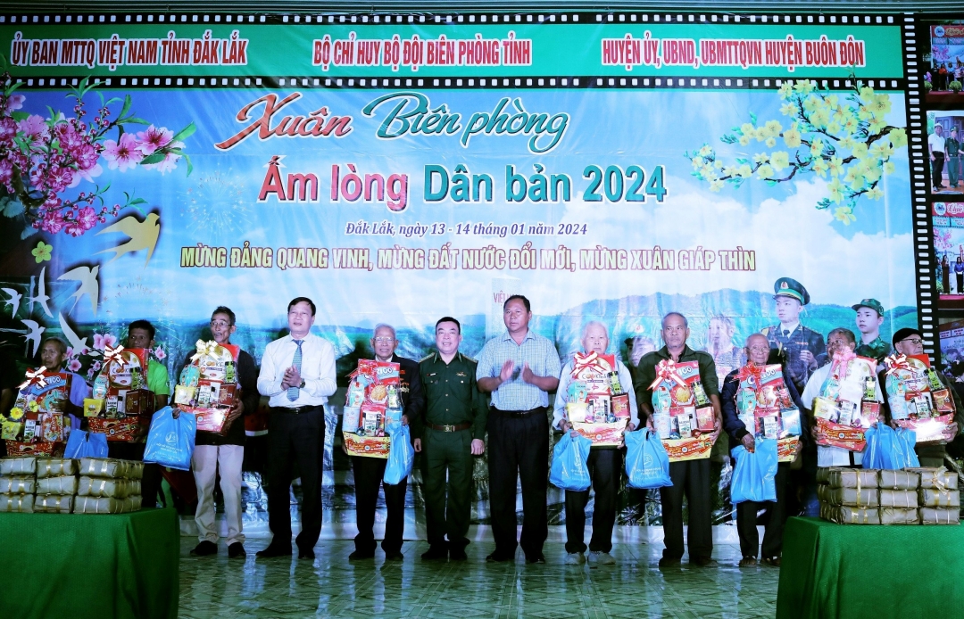 Chương trình “Xuân Biên phòng, ấm lòng dân bản” năm 2024